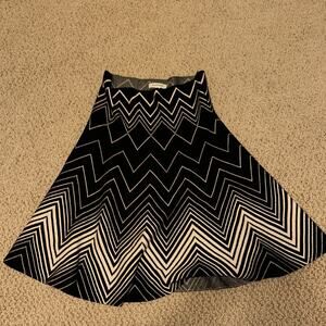 Max Studio black and beige a-line skirt - size M